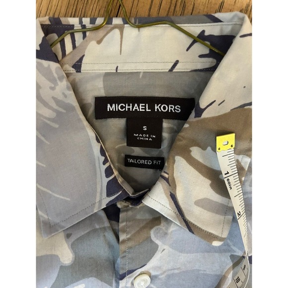 Michael Kors Lot Of 4 Shirts/Sweaters Men’s Size XS And Small - Picture 3 of 16